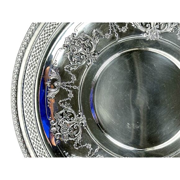 International Silver Company Ornate Floral Filigree Round 12" Serving Tray-Nice - Picture 3 of 7